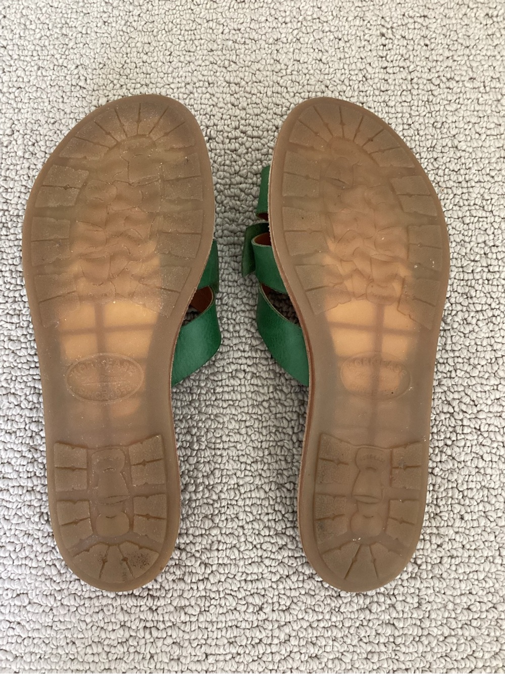 Kork-Ease Green Bow Slide Sandals - Picture 7 of 7